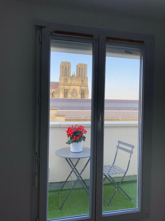 Studio Cosy Vue Cathedrale Reims Exterior photo